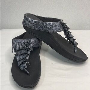 Fitflop Black and Gray Fringe Leather Sandals Size 8 EUC